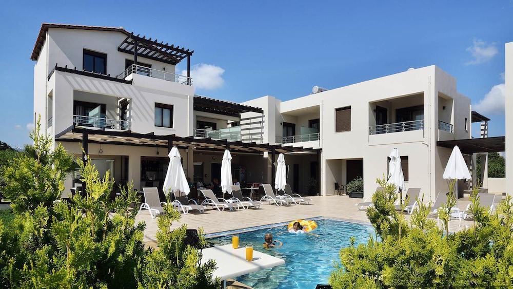 Carisa Maleme Hotel Exterior photo