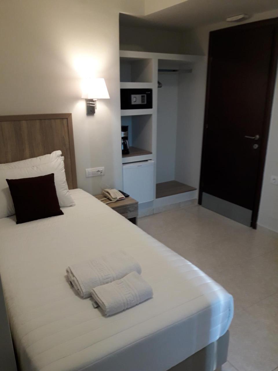 Carisa Maleme Hotel Exterior photo