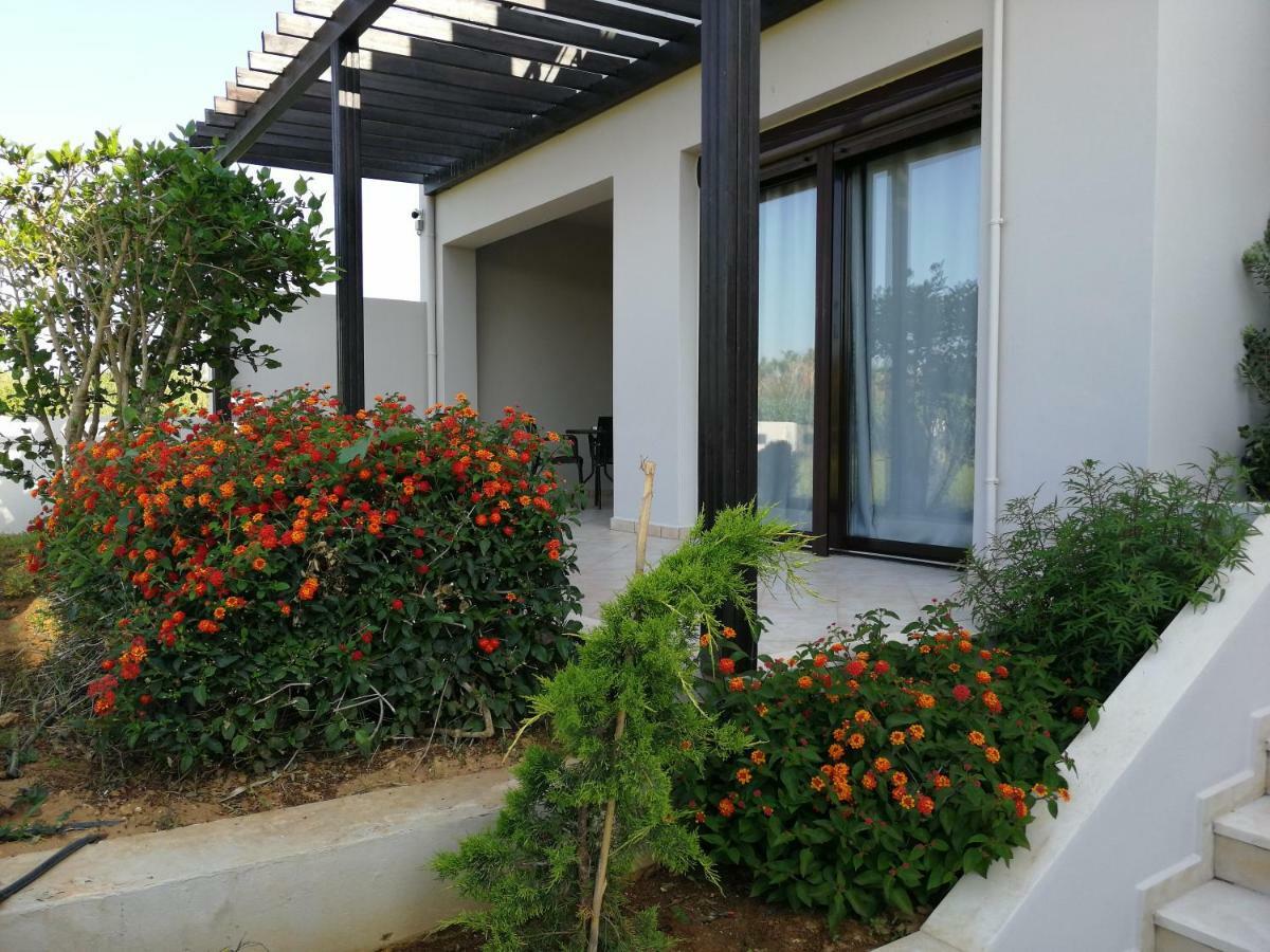 Carisa Maleme Hotel Exterior photo